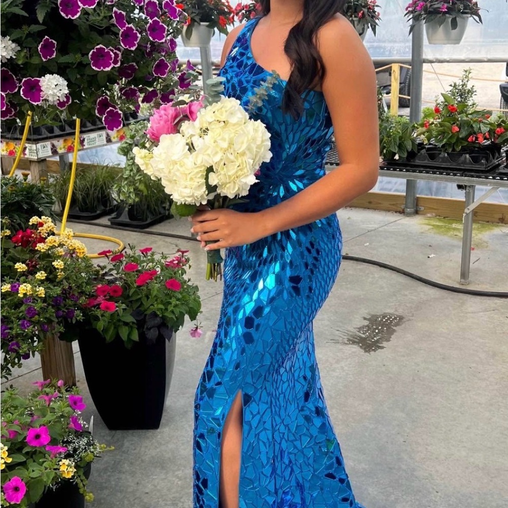 Sherri Hill Prom Dress